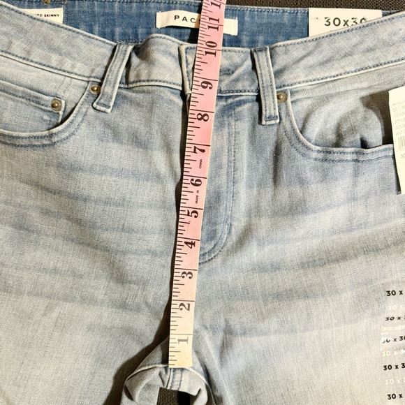 Pacsun NWT Stacked Skinny Jeans in Antique Light Wash Size 30 x 30 - Picture 9 of 11